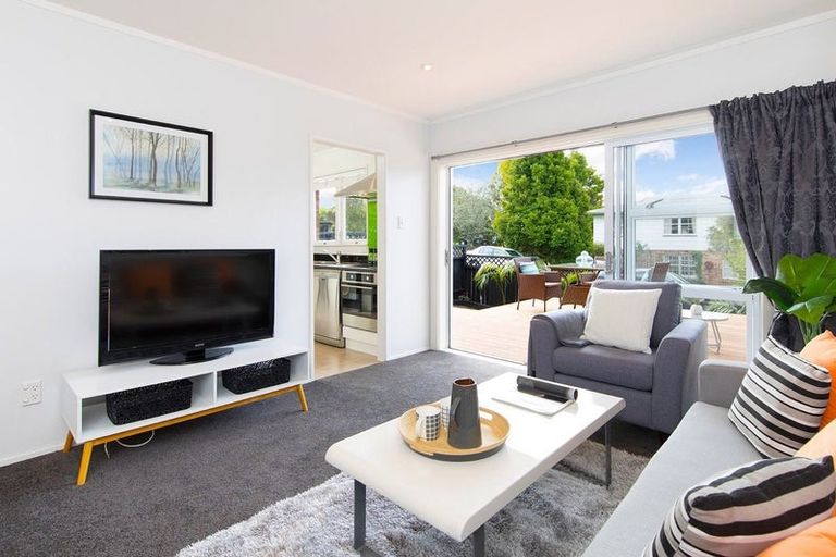 Photo of property in 2/56 Gowing Drive, Meadowbank, Auckland, 1072