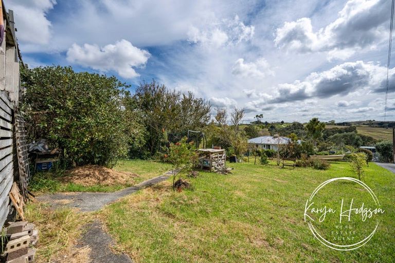 Photo of property in 109 Hurndall Street East, Maungaturoto, 0520