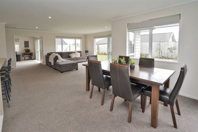 Photo of property in 15 Keston Crescent, Flagstaff, Hamilton, 3210