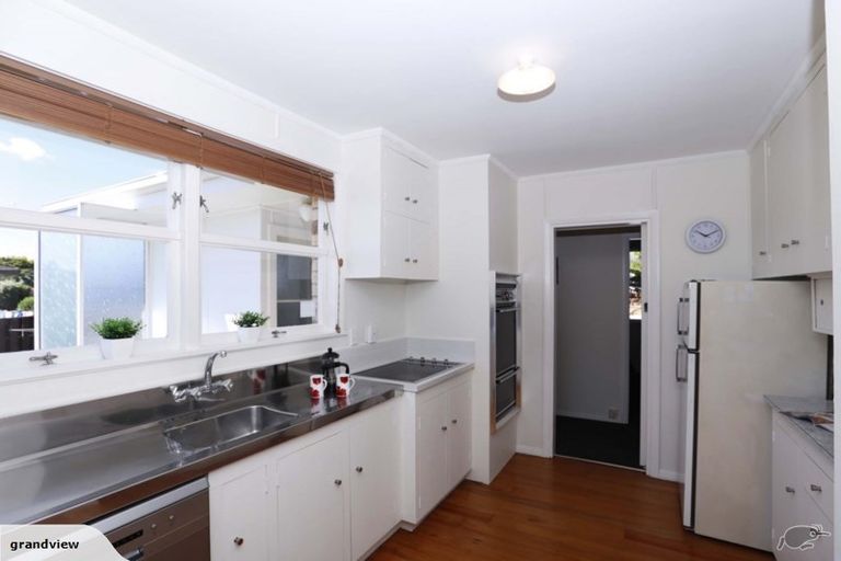 Photo of property in 45 Flynn Road, Hillcrest, Hamilton, 3216