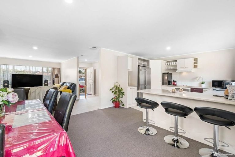 Photo of property in 57 Bellville Drive, Clendon Park, Auckland, 2103