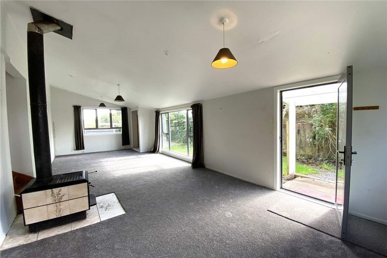 Photo of property in 304 Glengarry Road, Glen Eden, Auckland, 0602