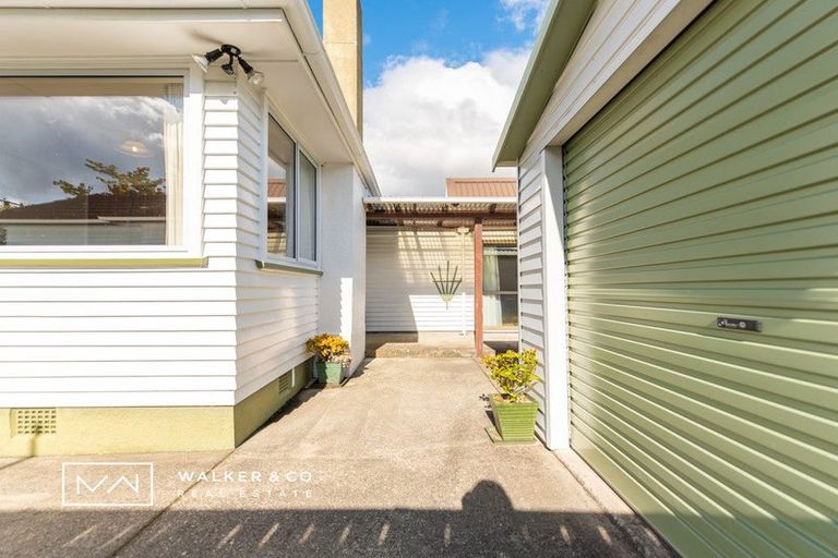 Photo of property in 10 Weka Grove, Elderslea, Upper Hutt, 5018