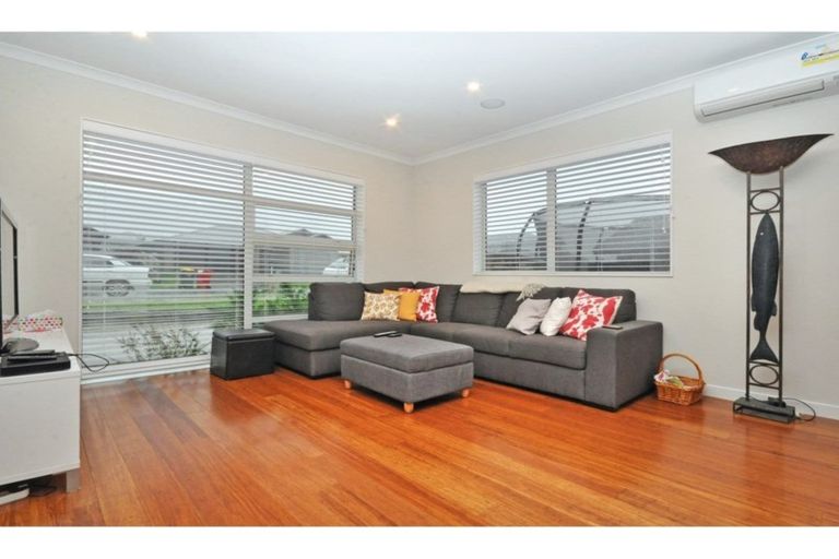 Photo of property in 7 Will Street, Huapai, Kumeu, 0810