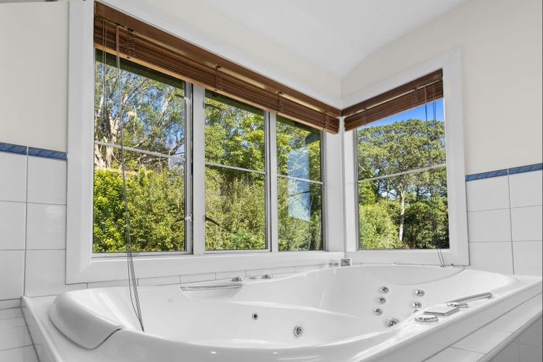 Photo of property in 38 Tizzards Road, Robinsons Bay, Akaroa, 7581