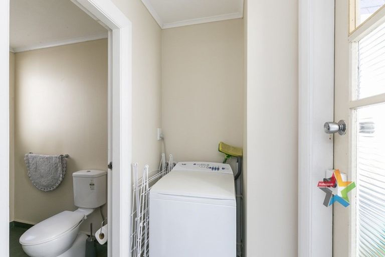 Photo of property in 2 Henry Street, Kilbirnie, Wellington, 6022