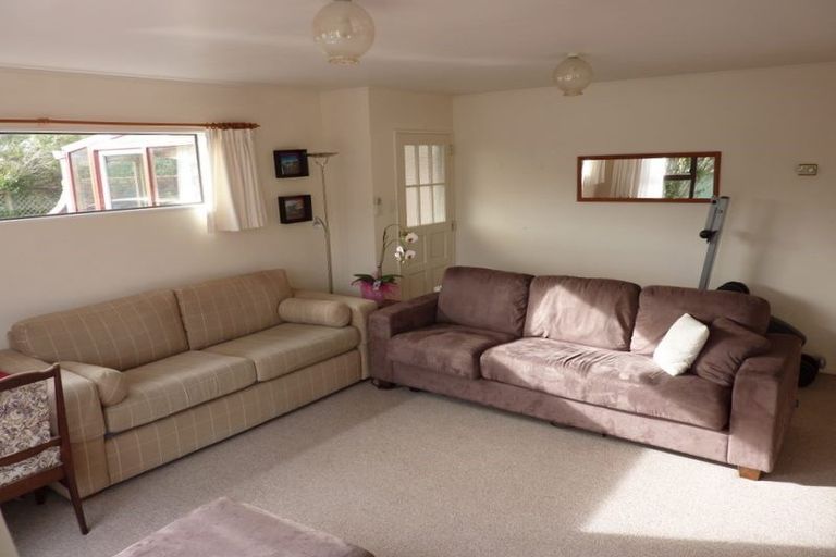 Photo of property in 28a Farm Road, Northland, Wellington, 6012