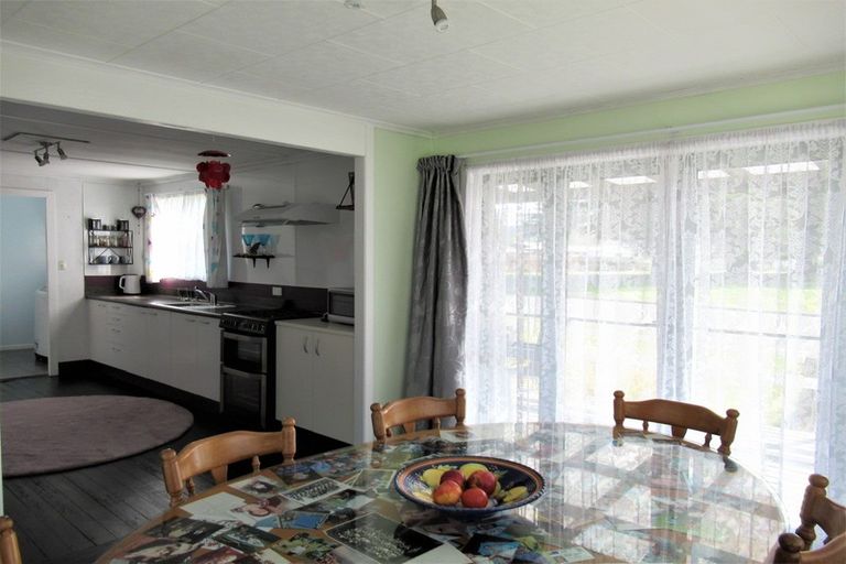 Photo of property in 66 Moana Crescent, Mangakino, 3421