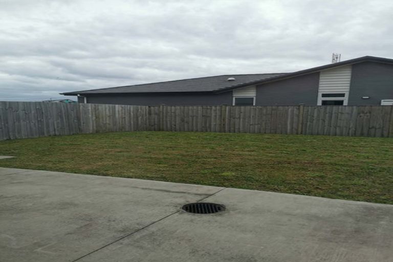 Photo of property in 15 Kapia Drive, Takanini, 2112
