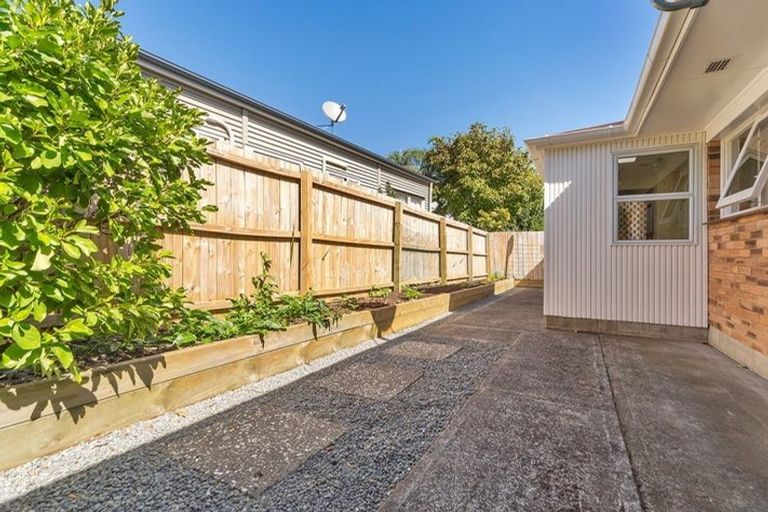 Photo of property in 1/22 Brook Street, Milford, Auckland, 0620