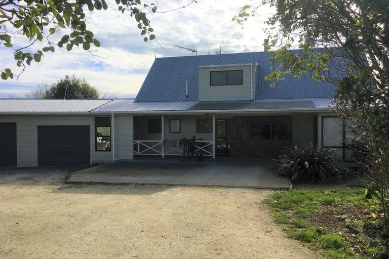 Photo of property in 557 Inland Road North, Onaero, Waitara, 4383