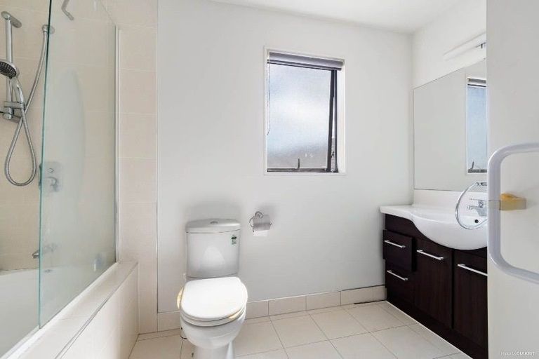 Photo of property in Albany Gardens, 19 Masons Road, Oteha, Auckland, 0632