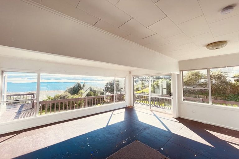 Photo of property in 49 Roys Road, Weymouth, Auckland, 2103