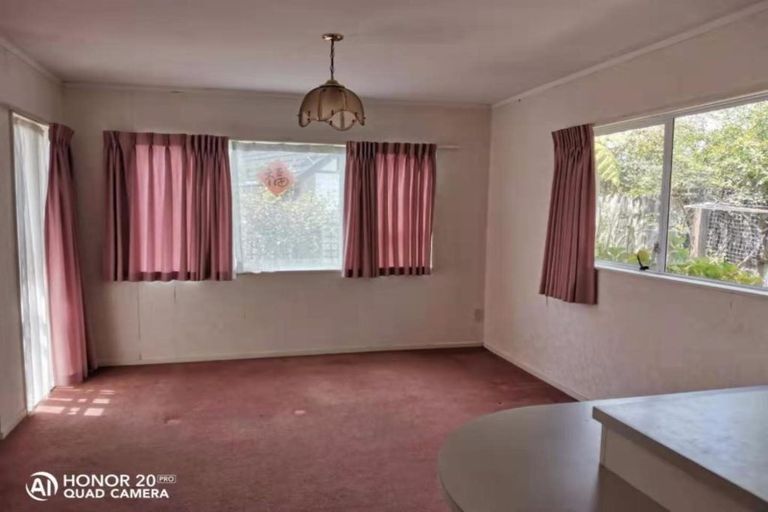 Photo of property in 2/30 Centorian Drive, Windsor Park, Auckland, 0632