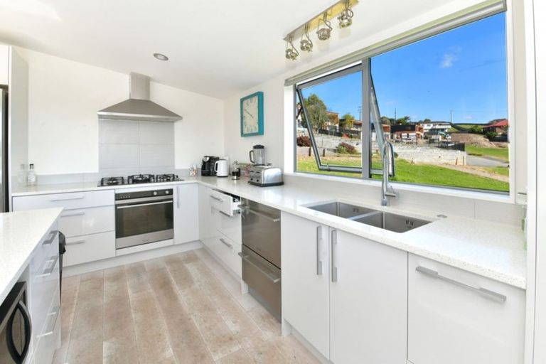 Photo of property in 7 Fern Court, Orewa, 0931