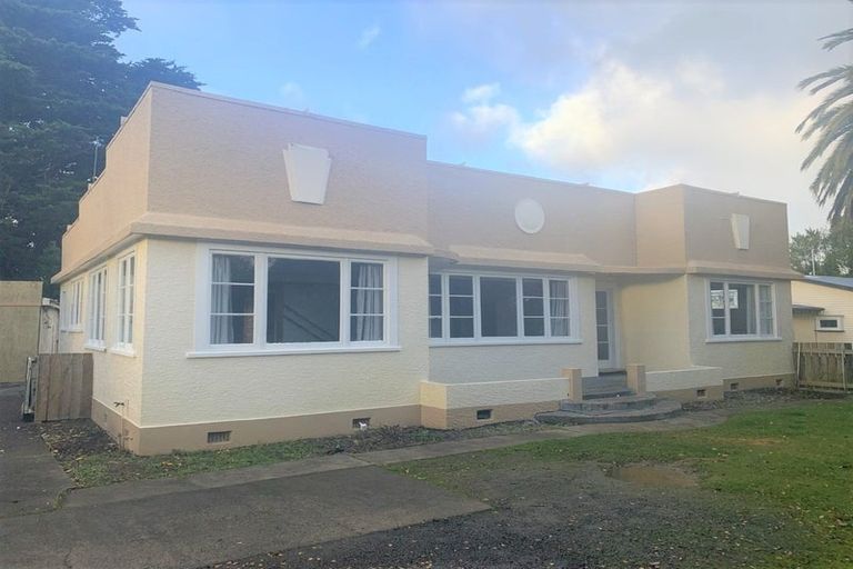 Photo of property in 2/4 Rodney Street, Waiwhetu, Lower Hutt, 5010