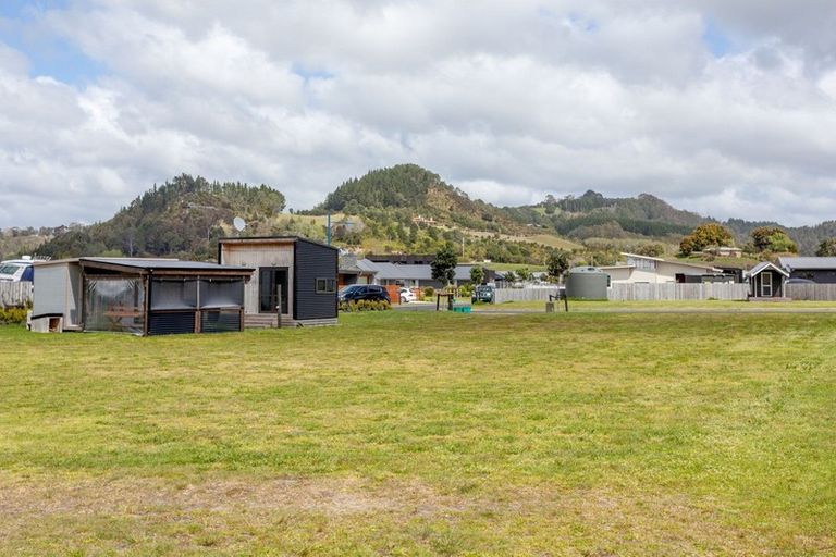 Photo of property in 23 Admiral Drive, Cooks Beach, Whitianga, 3591