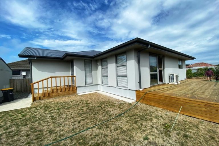 Photo of property in 32 Vancouver Crescent, Wainoni, Christchurch, 8061