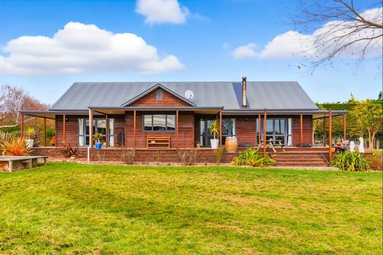 Photo of property in 70 Joblins Road, Levin, 5571