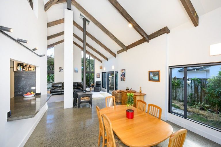 Photo of property in 151 Summerhill Drive, Fitzherbert, Palmerston North, 4410