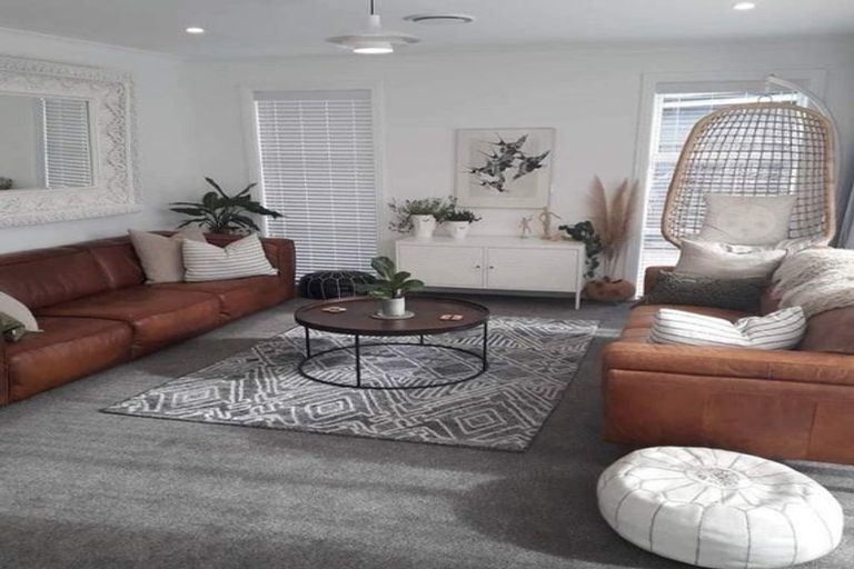 Photo of property in 39 Watkins Drive, Rangiora, 7400