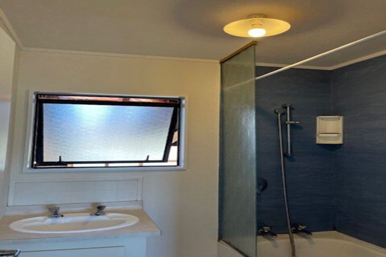 Photo of property in 13 Arataki Street, Waitarere Beach, Levin, 5510