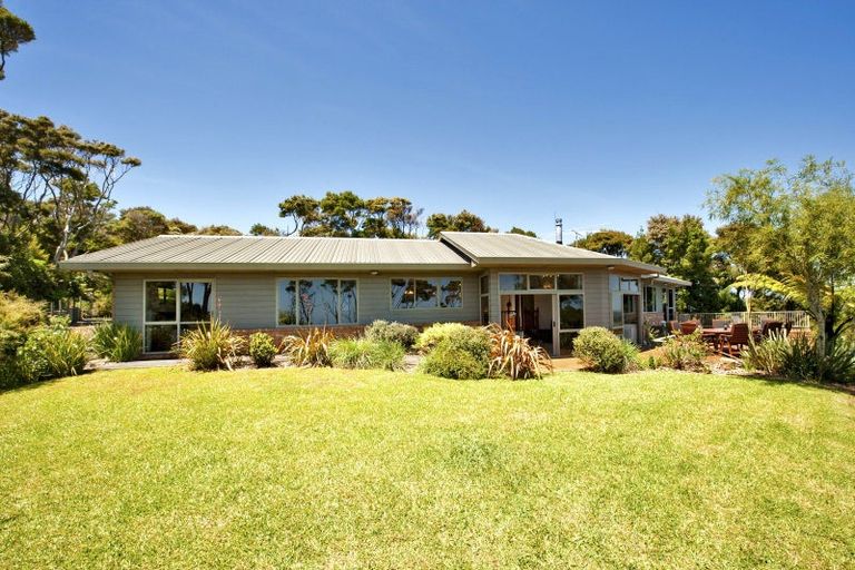 Photo of property in 106a Manawaora Road, Russell, 0272