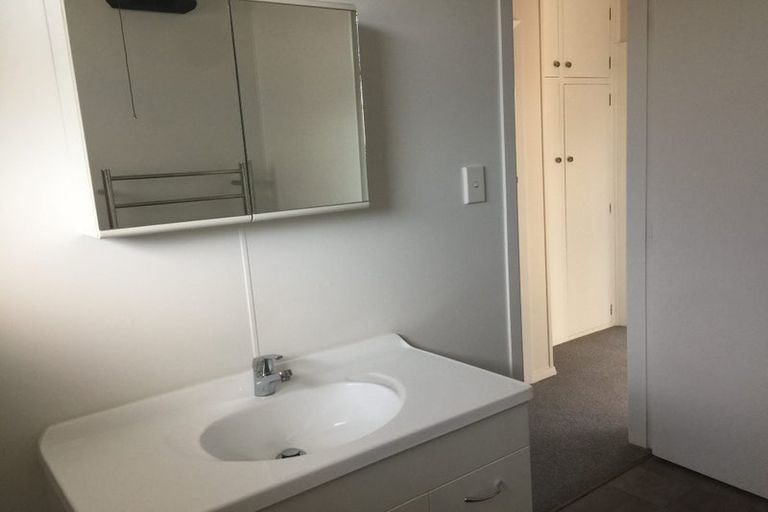 Photo of property in 1/41 Lyndon Street, Riccarton, Christchurch, 8041