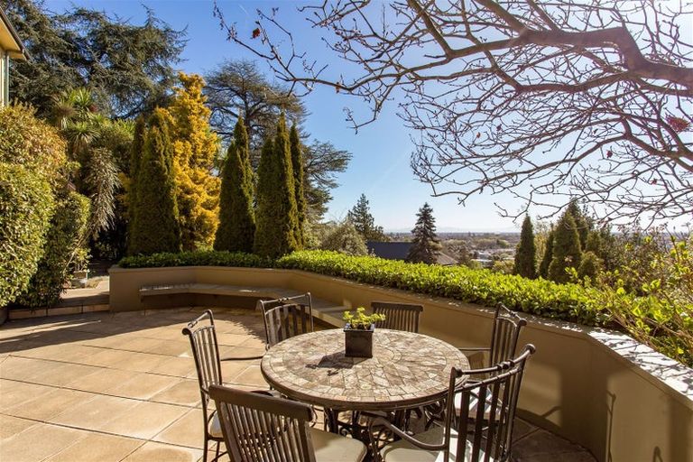 Photo of property in 30 Major Aitken Drive, Huntsbury, Christchurch, 8022