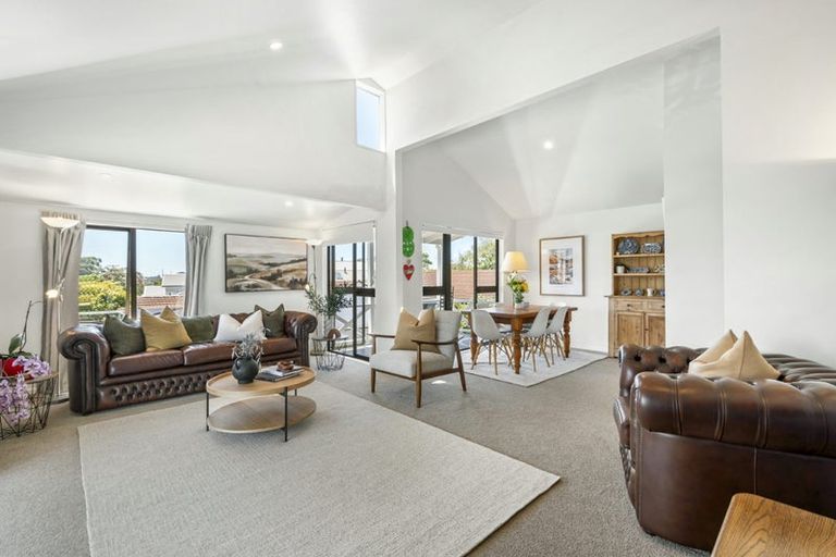 Photo of property in 136a Calliope Road, Stanley Point, Auckland, 0624