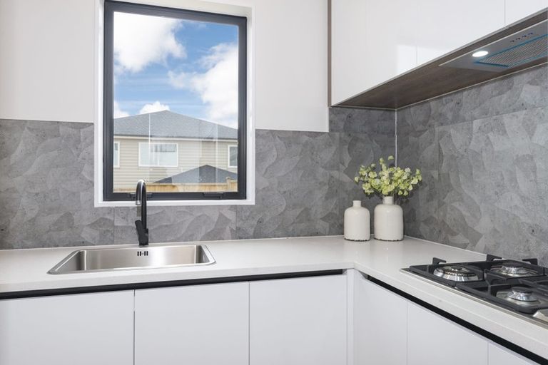 Photo of property in 70 Thomas Road, Flat Bush, Auckland, 2019