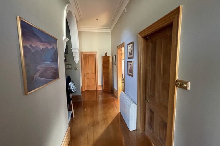 Photo of property in 127 Merivale Lane, Merivale, Christchurch, 8014