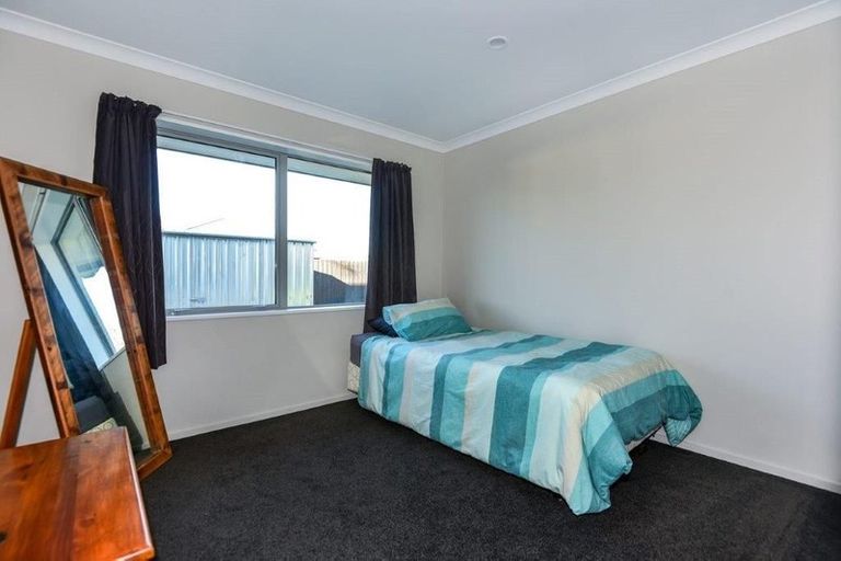 Photo of property in 6 Dundee Close, Darfield, 7510