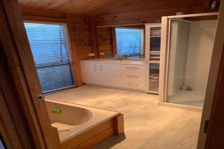 Photo of property in 109 West Harbour Drive, West Harbour, Auckland, 0618