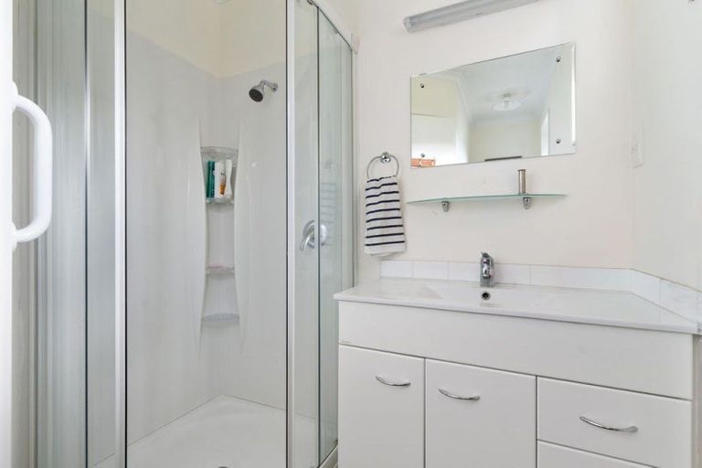 Photo of property in 74 Park Road, Carterton, 5713