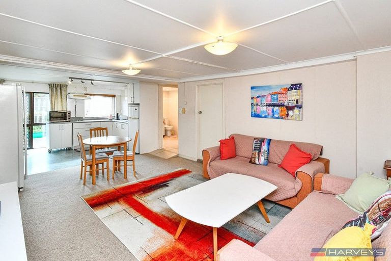 Photo of property in 74 Grande Vue Road, Hillpark, Auckland, 2102