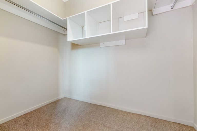 Photo of property in 19a Kelwyn Road, Kelston, Auckland, 0602