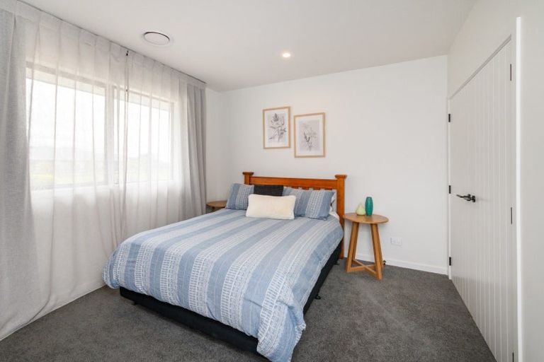 Photo of property in 65 Hartwell Drive, Kelvin Grove, Palmerston North, 4470