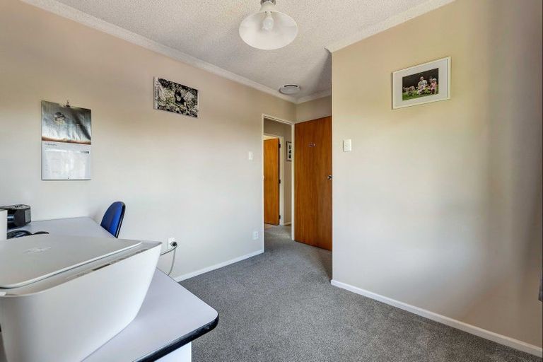Photo of property in 115 Alfred Road, Egmont Village, New Plymouth, 4371