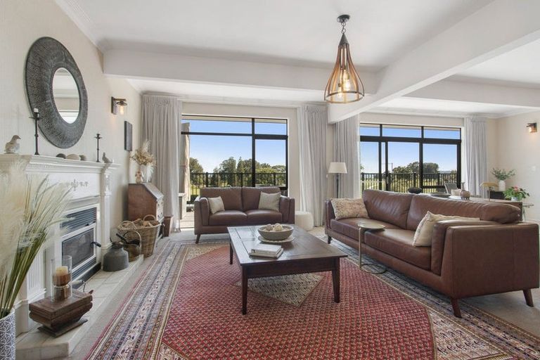 Photo of property in 57 Links View Drive, Omokoroa, 3114