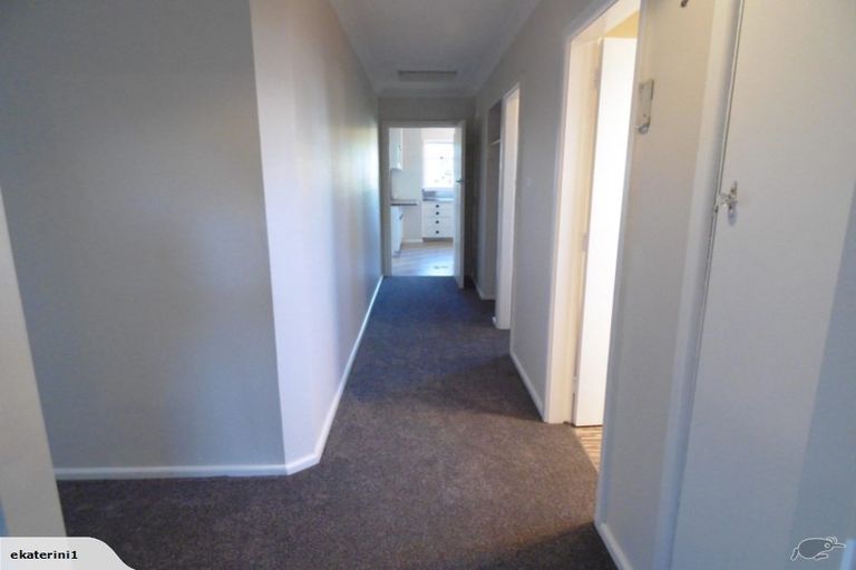 Photo of property in 1 Ambleside Drive, Burnside, Christchurch, 8053