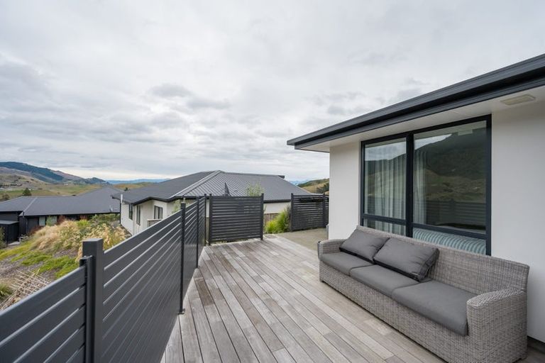 Photo of property in 25 Huntaway Close, Stoke, Nelson, 7011