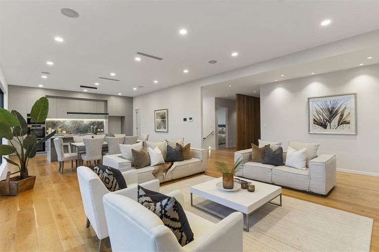 Photo of property in 50 Wainui Road, Silverdale, 0932