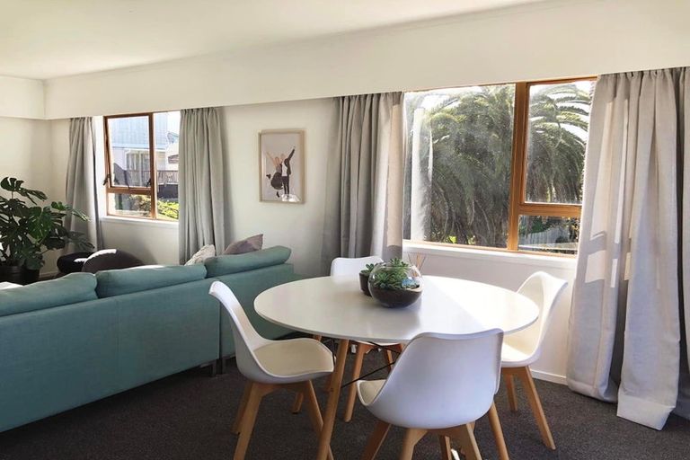 Photo of property in 13 East Street, Papakura, 2110