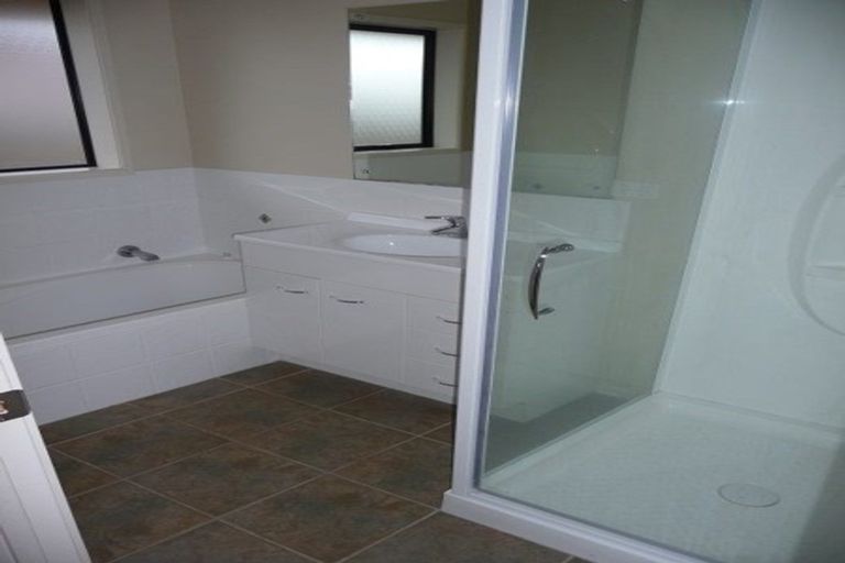 Photo of property in 14 Innisowen Place, Flat Bush, Auckland, 2019