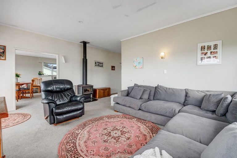 Photo of property in 1031 Whangaparaoa Road, Tindalls Beach, Whangaparaoa, 0930