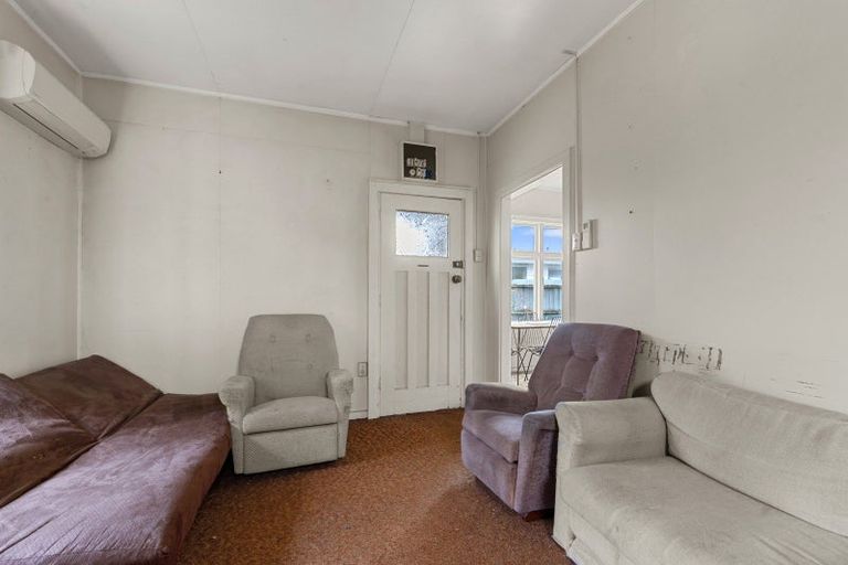 Photo of property in 12 Somerset Crescent, Spreydon, Christchurch, 8024