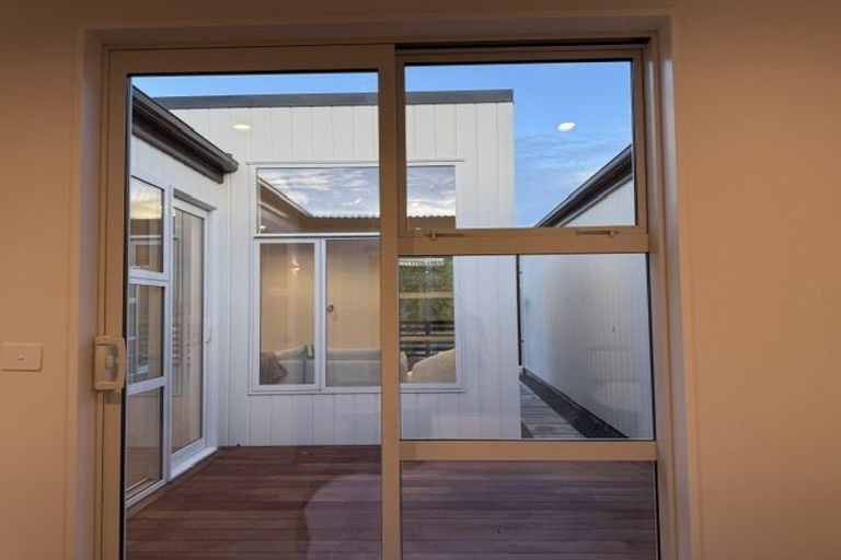 Photo of property in 3 Tieke Lane, Halswell, Christchurch, 8025