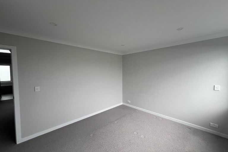 Photo of property in 21 Koura Drive, Red Beach, 0932