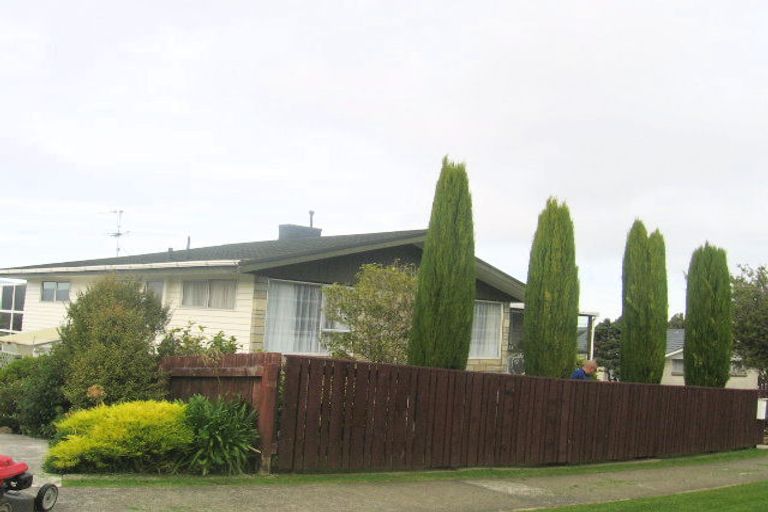 Photo of property in 53 Acacia Avenue, Maungaraki, Lower Hutt, 5010